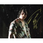 綾野剛直筆サイン入り写真当選書付