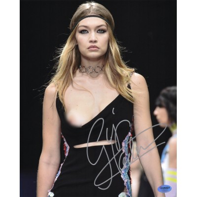 Gigi Hadid ジジ・ハディッド 直筆サイン入りヌード写真認証COA付